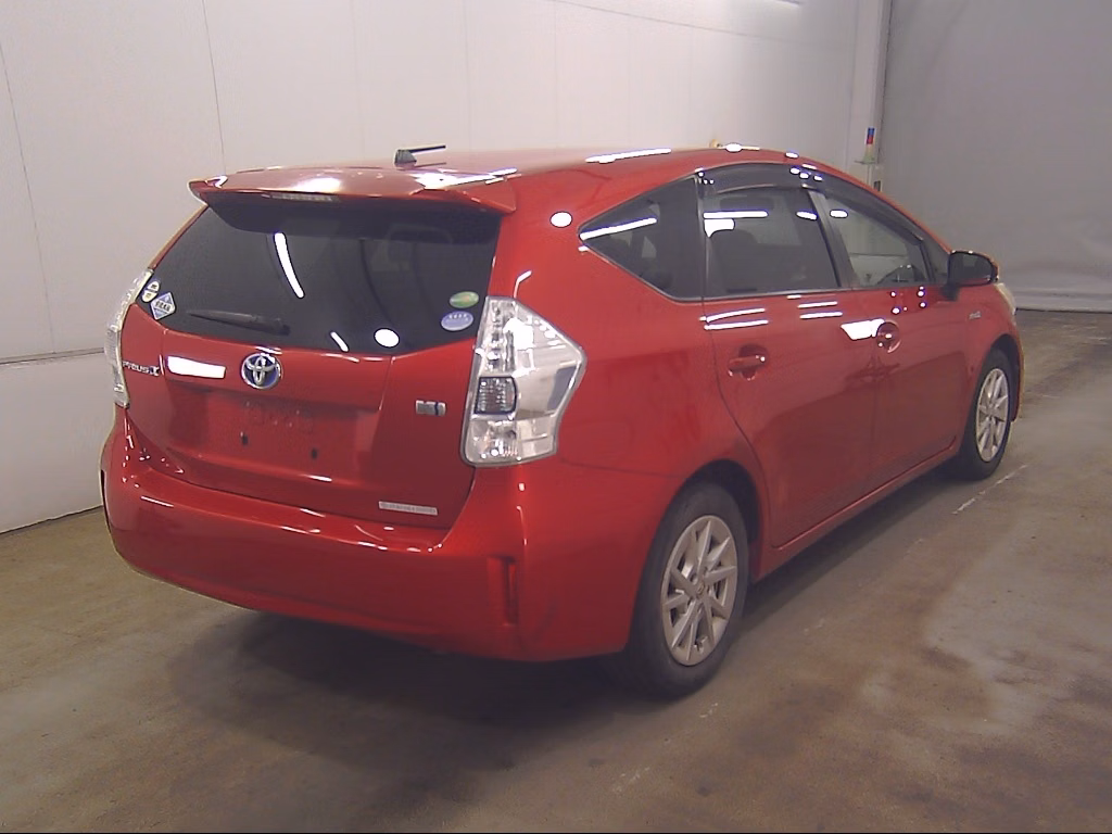 TOYOTA PRIUS ALPHA