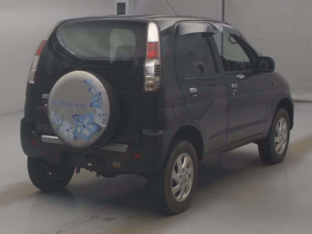 DAIHATSU TERIOS KID
