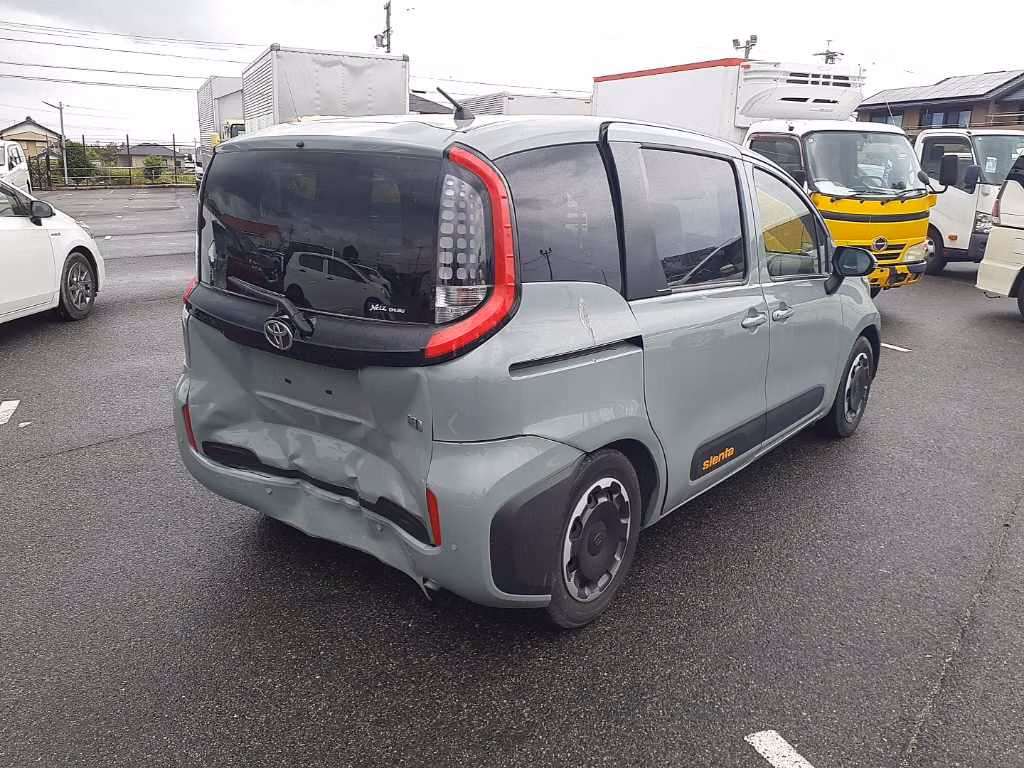 TOYOTA SIENTA