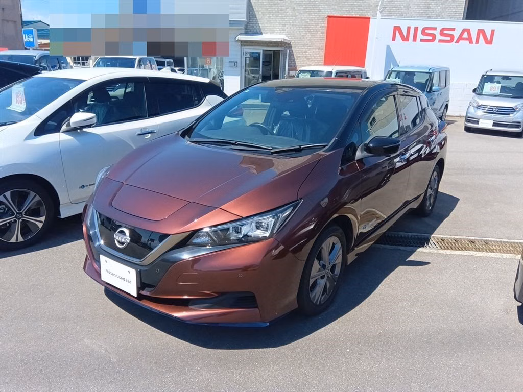 NISSAN LEAF