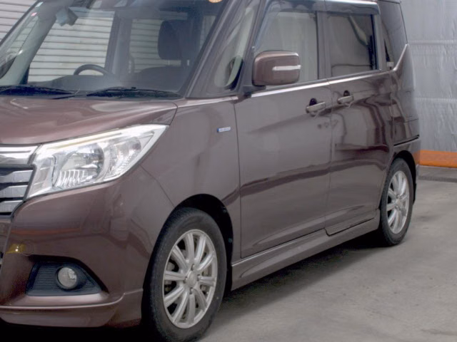 MITSUBISHI DELICA D:2