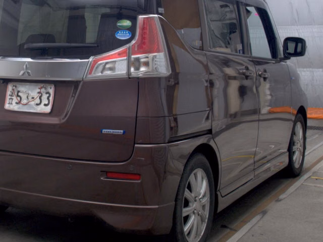 MITSUBISHI DELICA D:2