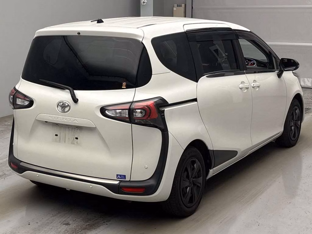 TOYOTA SIENTA