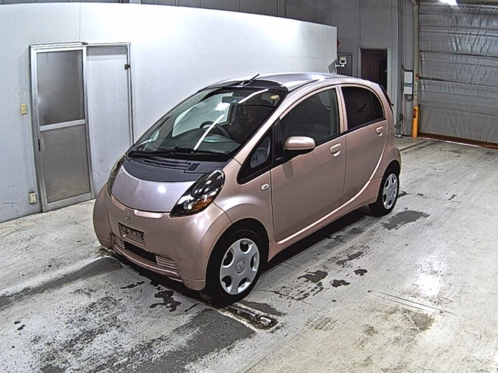 MITSUBISHI I