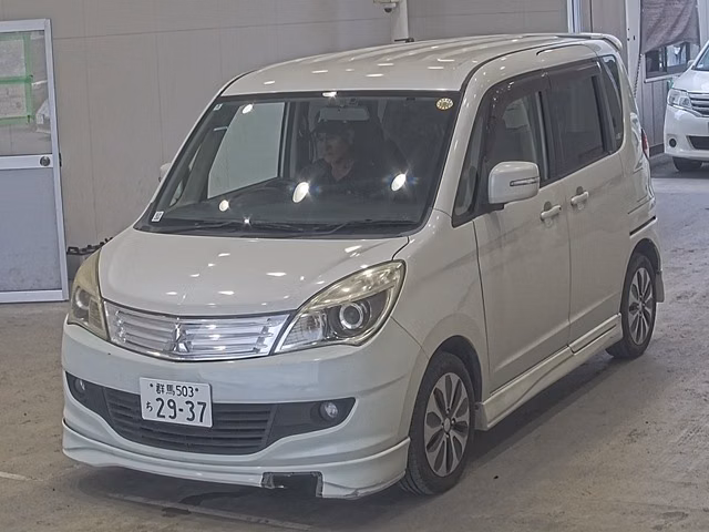 MITSUBISHI DELICA D:2