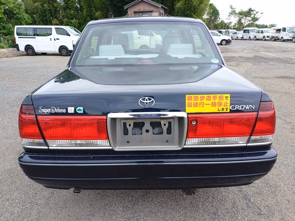 TOYOTA CROWN