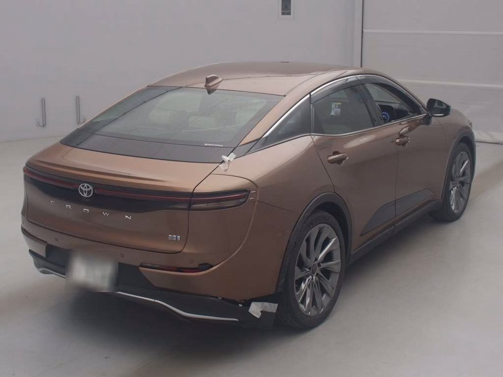 TOYOTA CROWN