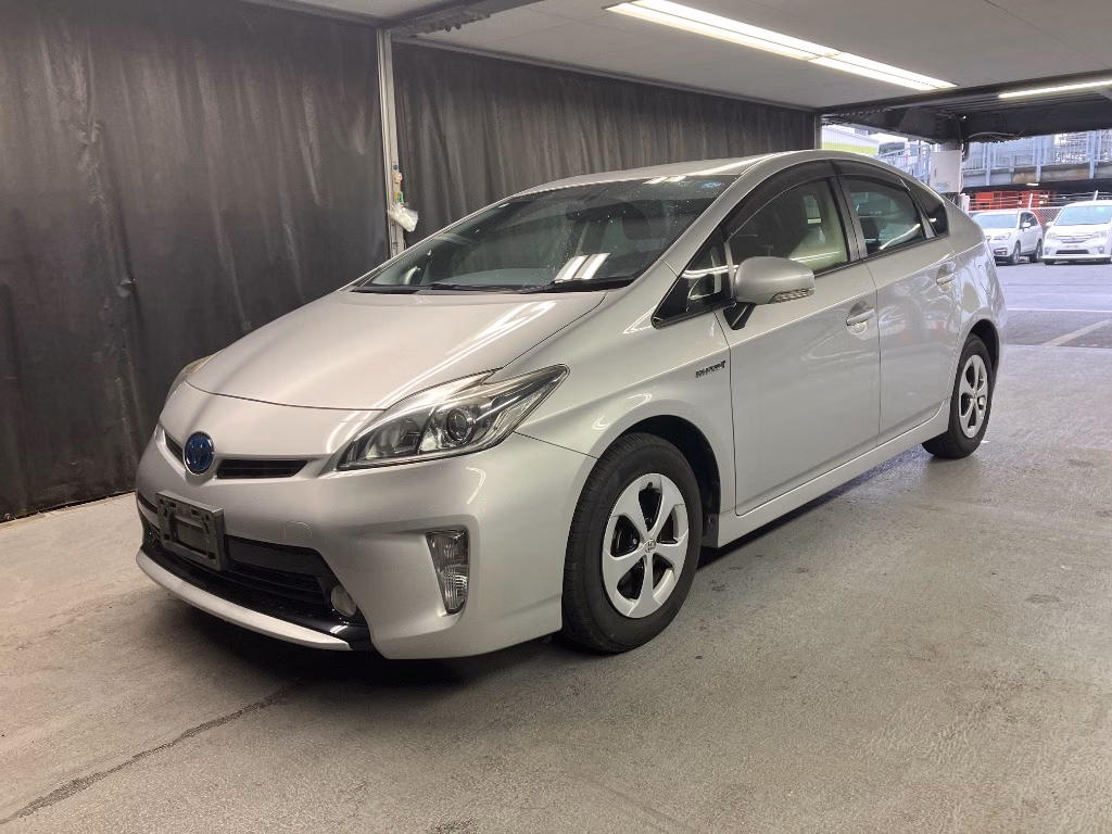 TOYOTA PRIUS