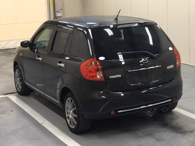 MAZDA VERISA