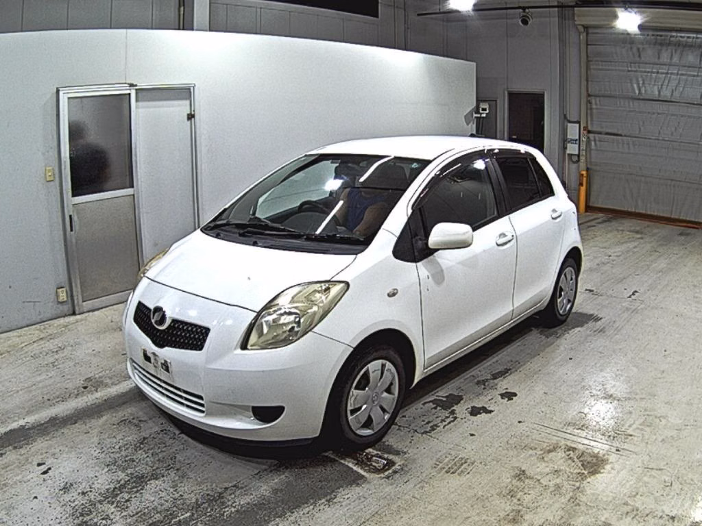TOYOTA VITZ