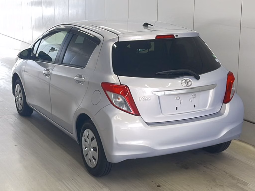 TOYOTA VITZ