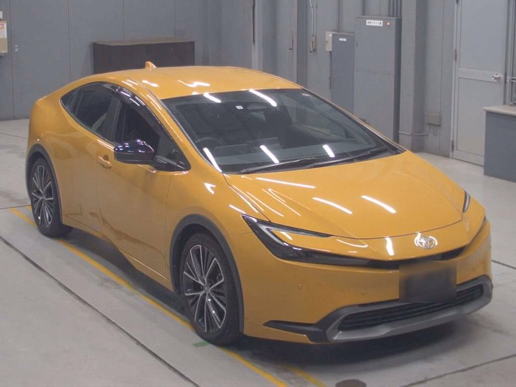 TOYOTA PRIUS