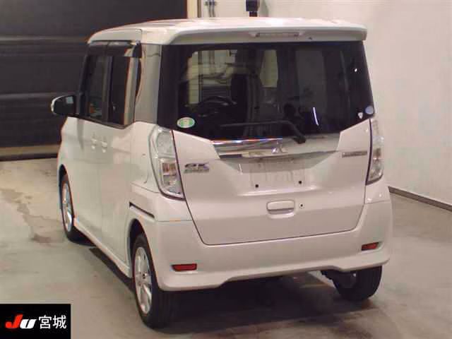 MITSUBISHI EK SPACE