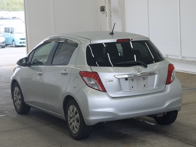 TOYOTA VITZ