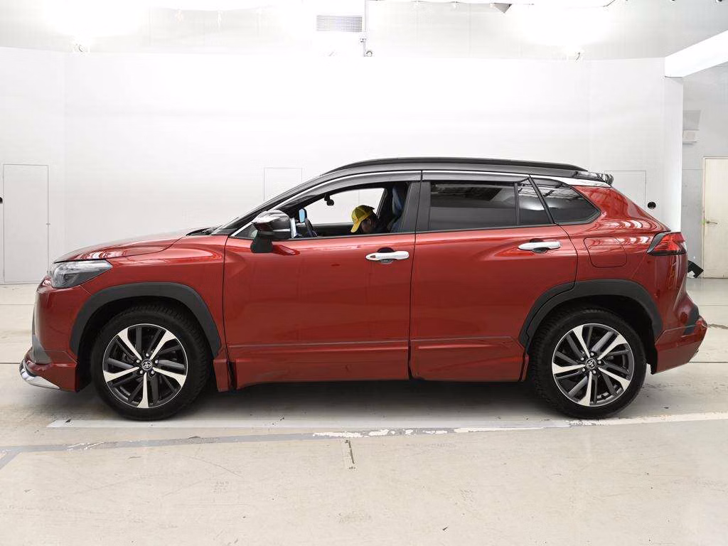 TOYOTA COROLLA CROSS