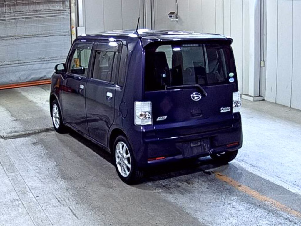 DAIHATSU MOVE CONTE