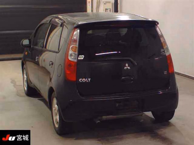 MITSUBISHI COLT