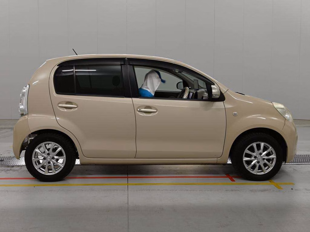 TOYOTA PASSO
