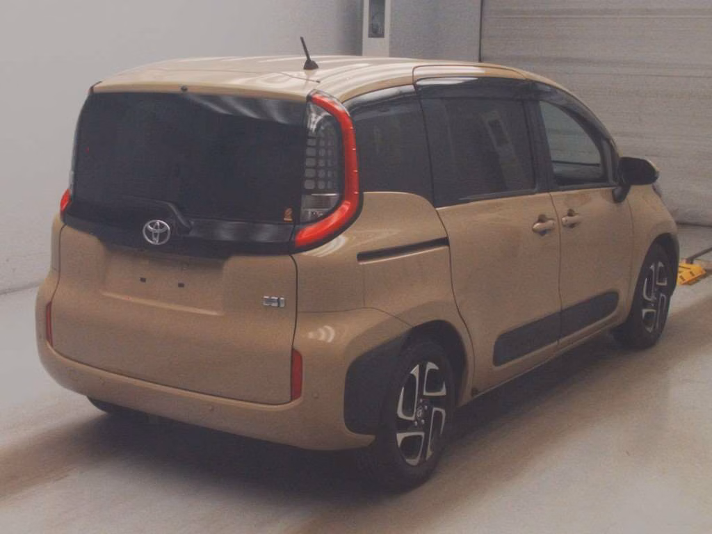 TOYOTA SIENTA