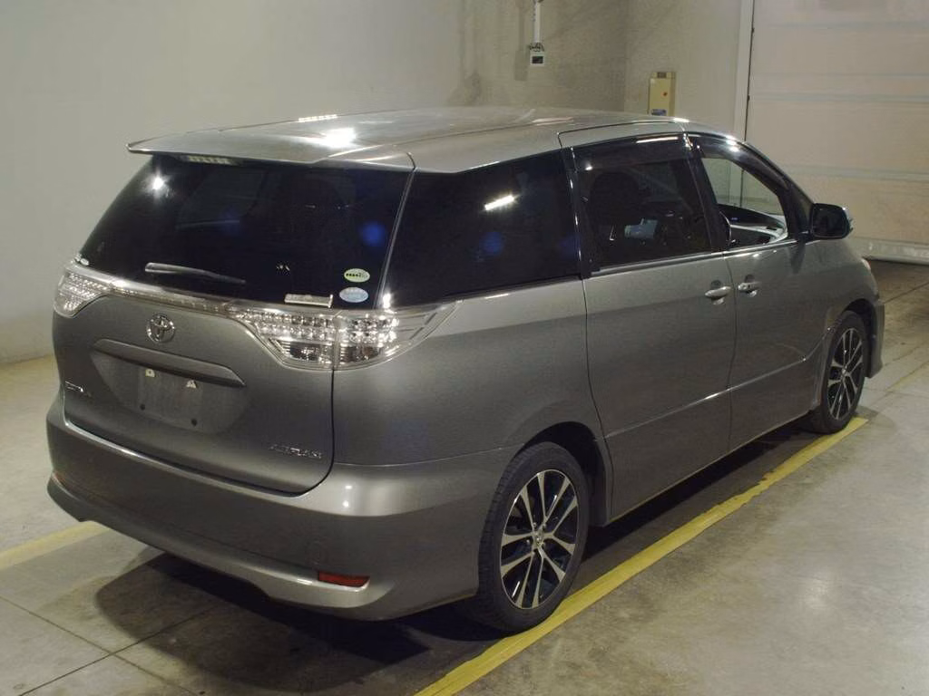 TOYOTA ESTIMA