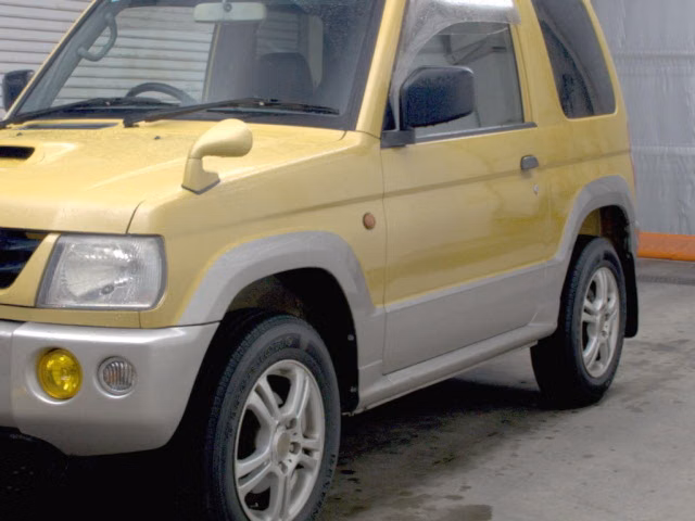 MITSUBISHI PAJERO MINI
