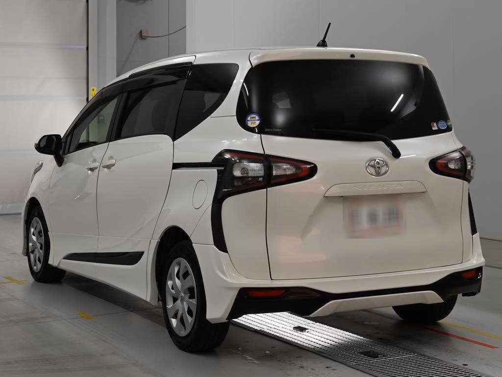 TOYOTA SIENTA