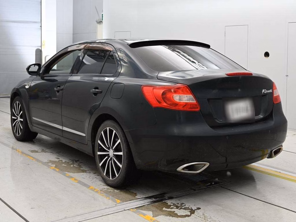 SUZUKI KIZASHI