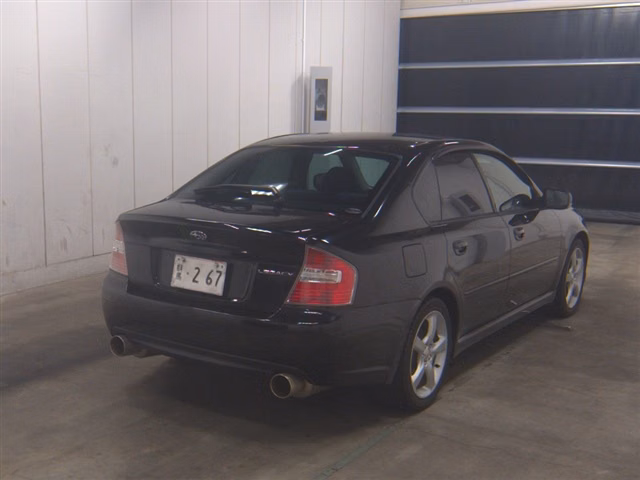 SUBARU LEGACY B4