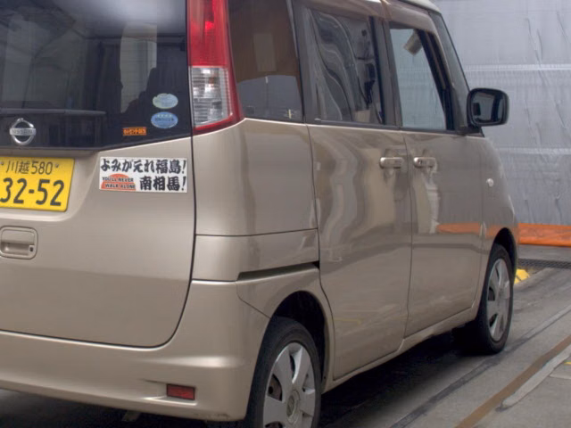 NISSAN ROOX