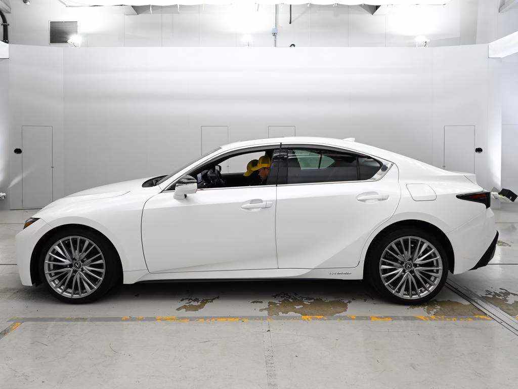 LEXUS IS300H
