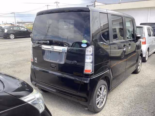 HONDA N-BOX