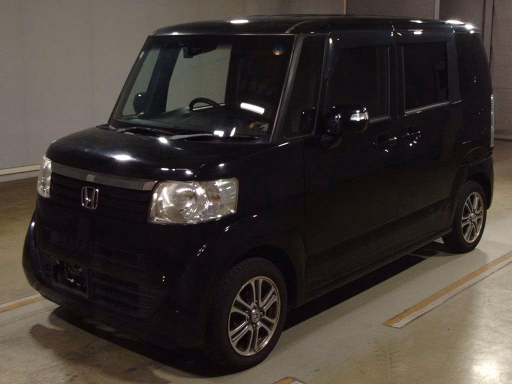 HONDA N-BOX