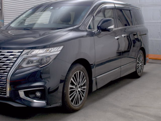 NISSAN ELGRAND