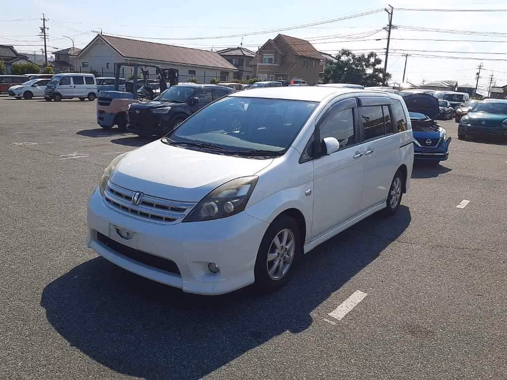 TOYOTA ISIS