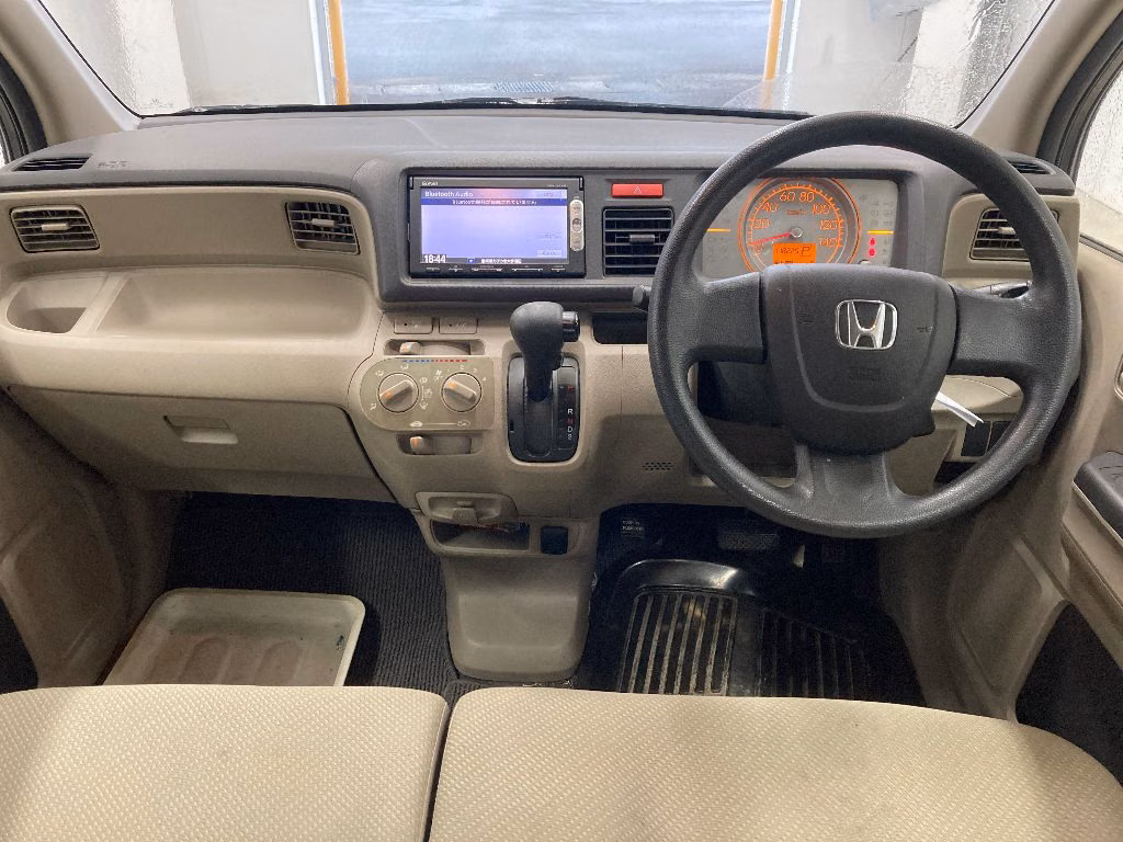 HONDA LIFE