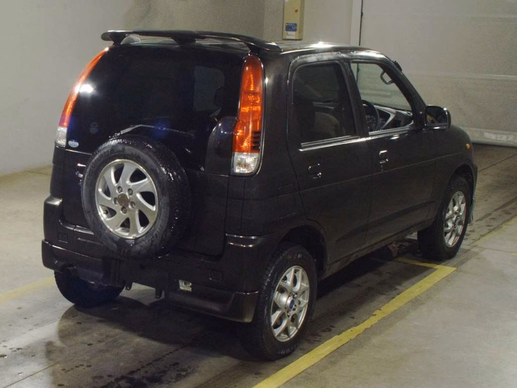 DAIHATSU TERIOS KID