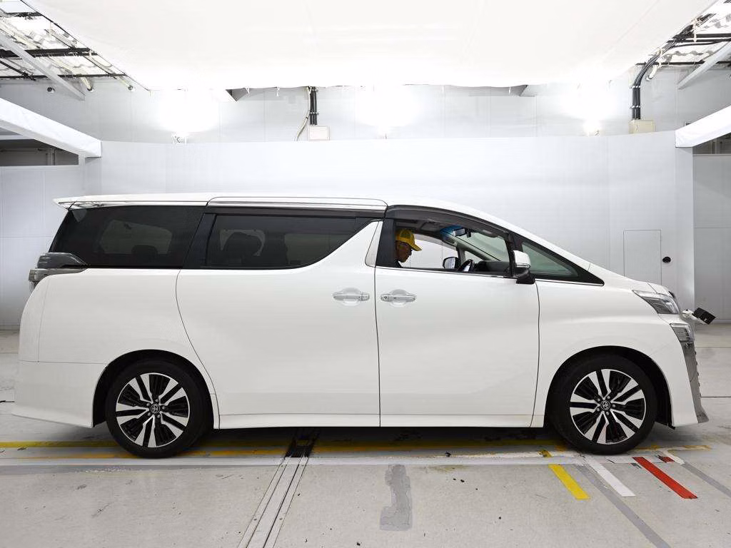 TOYOTA VELLFIRE