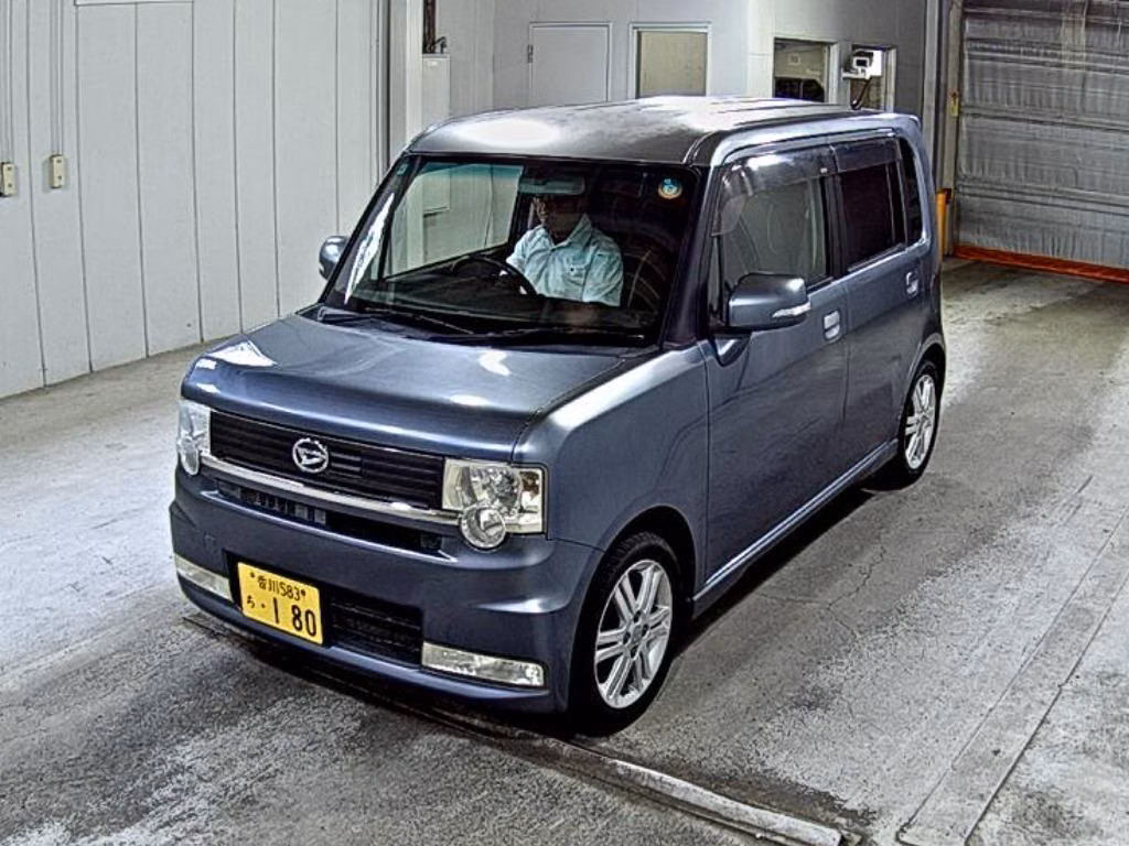 DAIHATSU MOVE CONTE