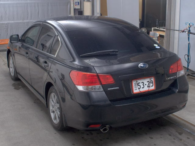 SUBARU LEGACY B4