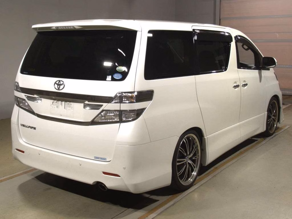 TOYOTA VELLFIRE