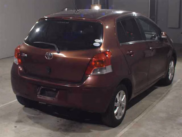 TOYOTA VITZ