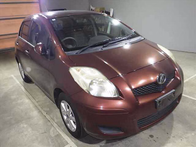 TOYOTA VITZ
