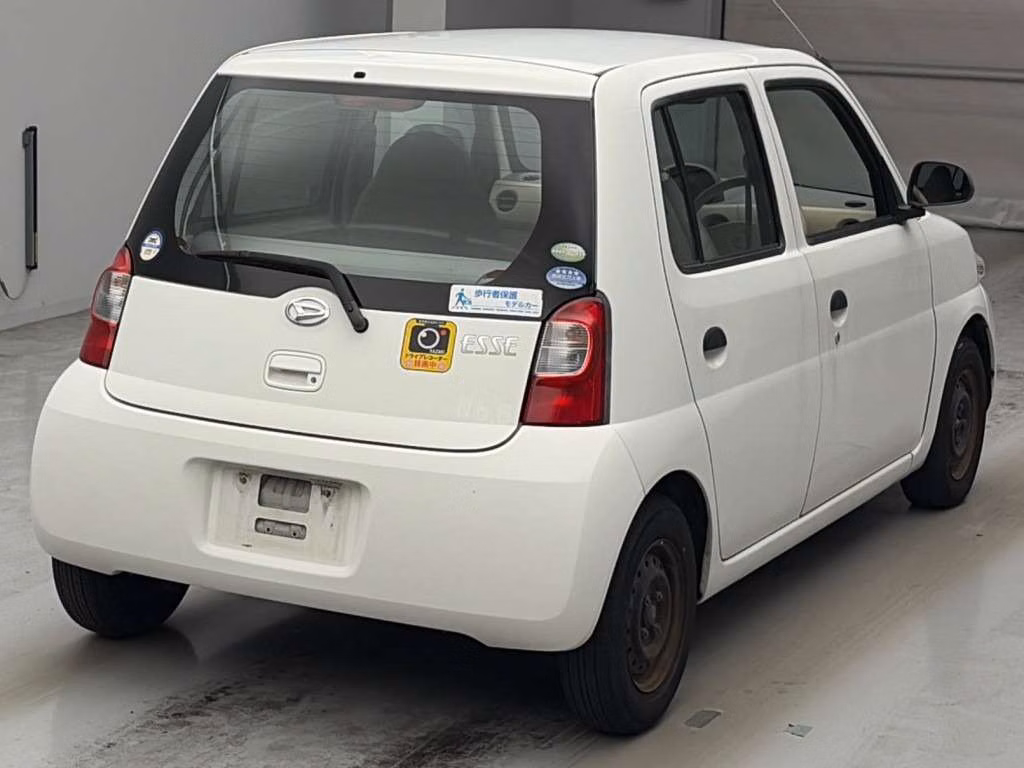 DAIHATSU ESSE