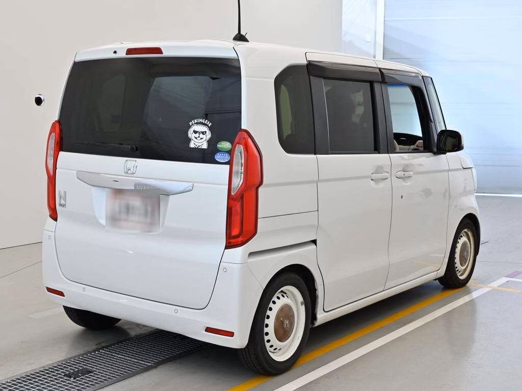HONDA N-BOX