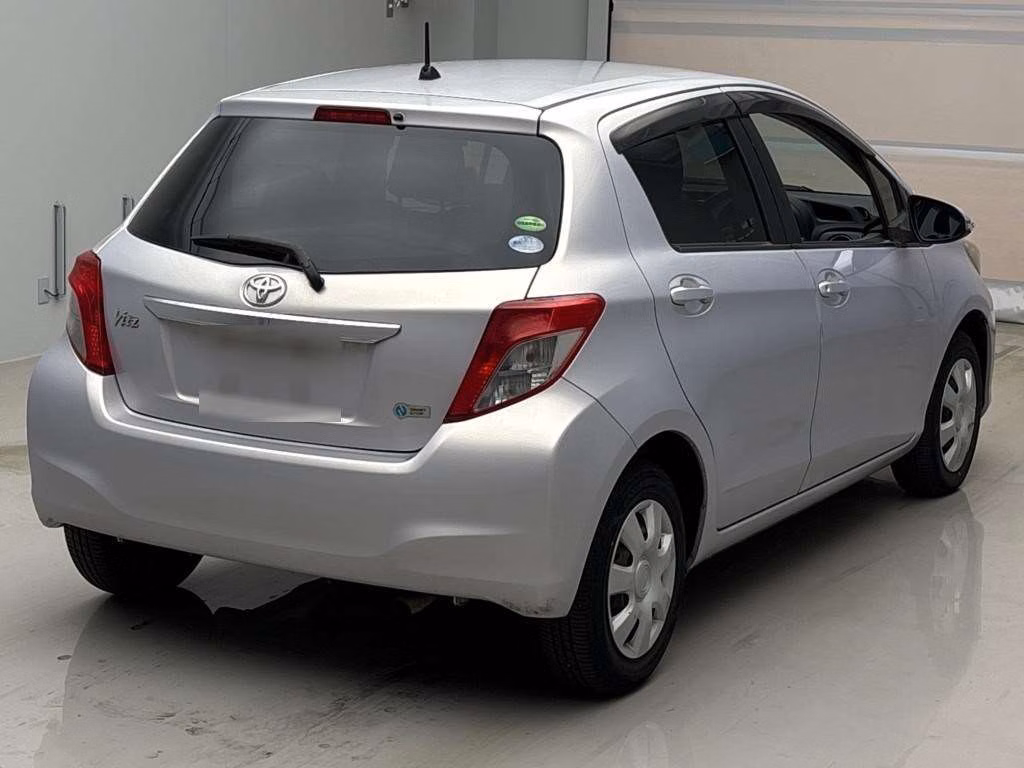 TOYOTA VITZ