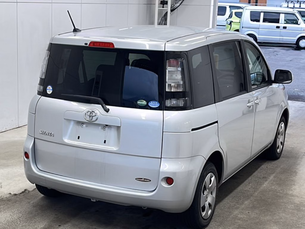 TOYOTA SIENTA