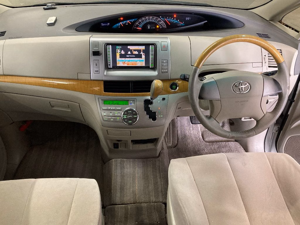 TOYOTA ESTIMA