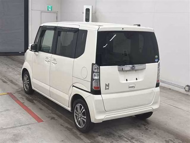 HONDA N-BOX