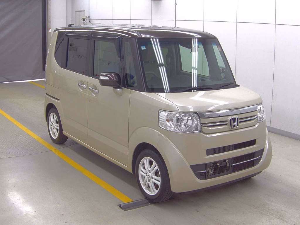 HONDA N-BOX