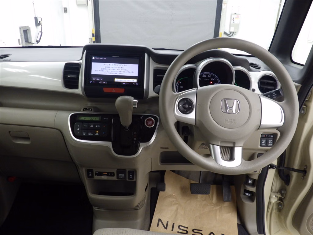 HONDA N-BOX